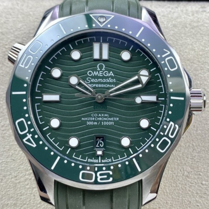 Omega Seamaster Diver 300M 210.32.42.20.10.001 Green Rubber Strap